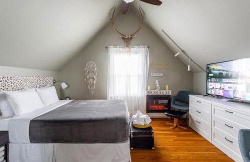 Charming 2BR Getaway with Modern Comforts - Foto 67