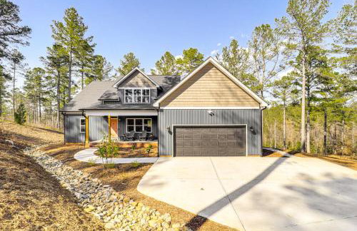 Gated Community w/ Perks: North Carolina Hideaway - Photo 30