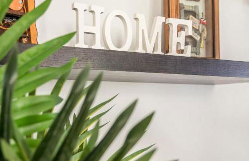 Home Away From Home - Photo 8