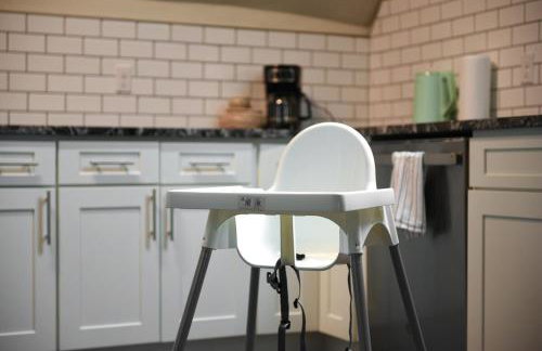 3 Bedroom House with Netflix, FREE Parking, Near Hospitals, Shopping,Food - Foto 25