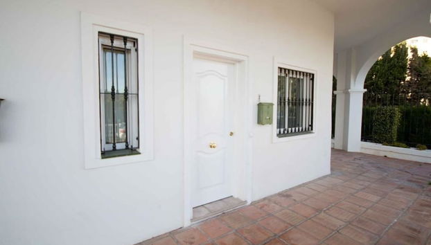 Entrada (vista interior)