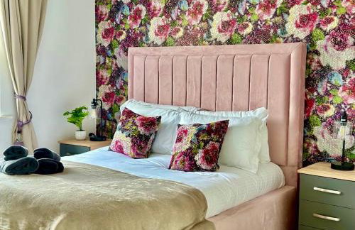 Elysian Escape, modern 5 bedroom house - Photo 55