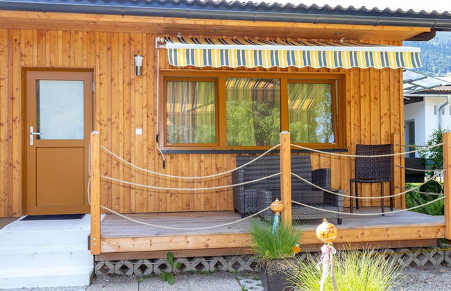 Bungalow by Lake Ossiach With Mountain Views - Photo 1