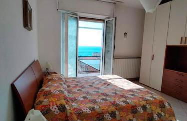 Luminoso alloggio vista mare, comodo alla spiaggia - Foto 5