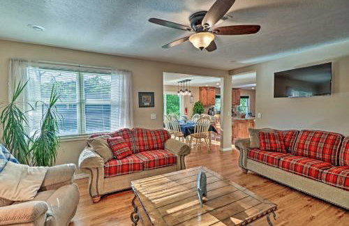 Riverside Hide-A-Way with Patio, BBQ, Fishing Pier - Foto 7