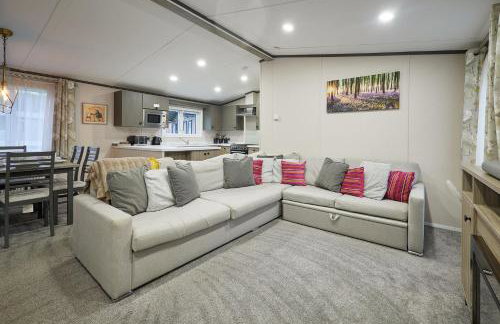 Happy Days Lodge with Hot Tub - Foto 3