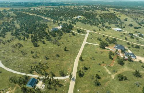 La Casita: Hot-tub & Firepit, 15 min to Fred! - Photo 37