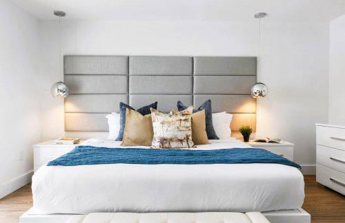 Spectacular Miami- Htd Pool,5 Bdrooms ,MiniGolf, Playground, Baby Items, BBQ - Photo 59