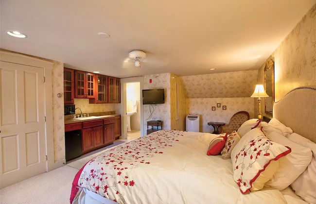 Mansion w 10 Bedrooms Pool and Theater - Foto 17