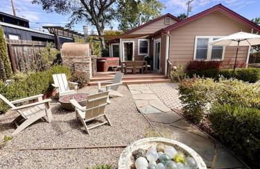 Downtown Healdsburg Plaza Charmer with Hot Tub - Foto 8