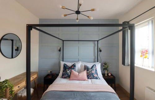 Superb Large Bespoke 5 Star Detached Villa, Prime Location, Belfast Stay - Foto 11