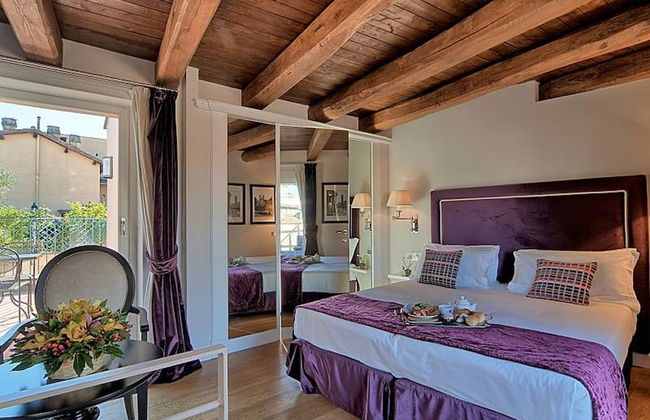 Trevi Palace Luxury Inn - Foto 1