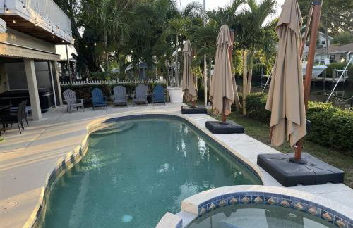 Dockside Paradise - Waterfront, Boat Dock, Swimming Pool and Spa - Foto 19