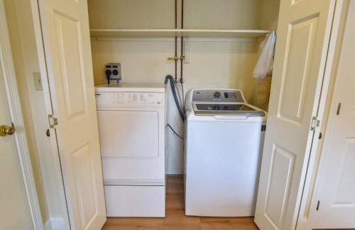 Sunroom Mins to Beaches Views of Marsh - Foto 27