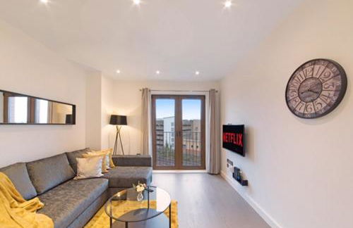 LillyRose Serviced Apartments - St Albans City Centre, Parking - Photo 18