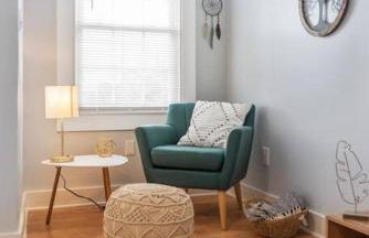 BOHO BUNGALOW - STEPS FROM HISTORIC DOWNTOWN APEX - Foto 4