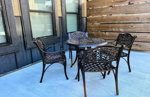 Alpine Escape Luxury Retreat, Hot Tub, Walkable, Mountain Views, 3 King Beds - Foto 46