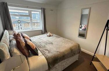 Spacious 4Bedroom House in Warrington - Sleeps 8 - Foto 4