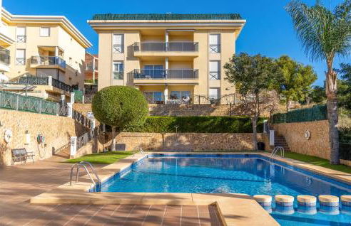 3 Bedroom Stunning Apartment In Calpe - Photo 10