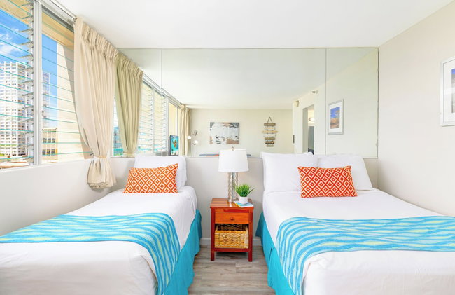 Cozy Studios at Aloha Surf Close to Waikiki Beach - Photo 5