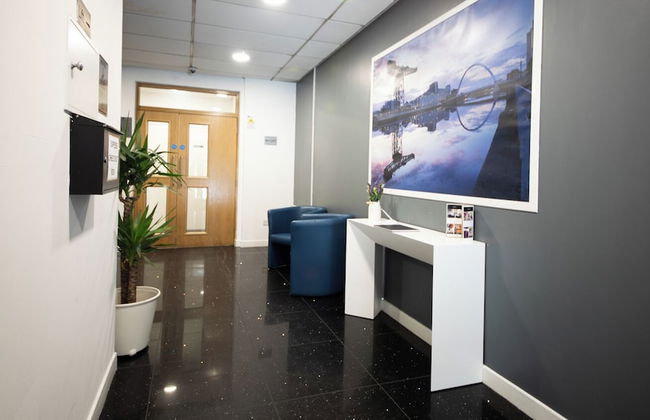 The Spires Serviced Apartments Glasgow - Photo 2