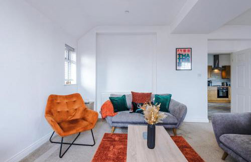 Modern 3 Bedroom House Perfect for Short and Long Stays - Foto 66