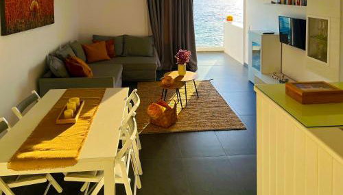 At the ocean’s edge - Foto 5