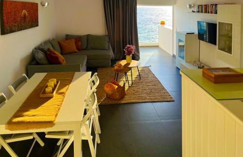 At the ocean’s edge - Foto 5