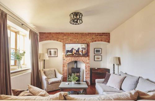 Large Stylish Luxury Cotswold Cottage - ideal for families, w/ EV charging - Foto 1