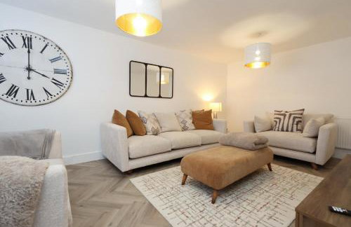 Contractor 4 Bed 3 Bath House Near Airport Parking Barry Island with Parking - Foto 61