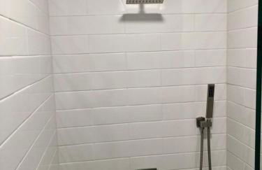 Beautiful nature lakeside 6 Rooms 8 Beds sleeps 16 - Foto 44