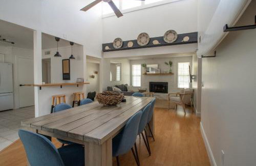 Game Room, near Navy Base, Hannah Park and Beach! - Foto 12