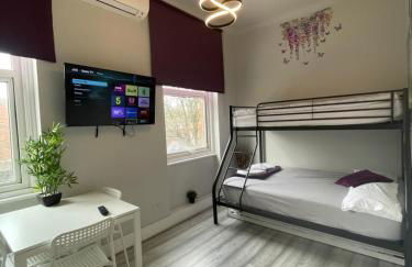 Westminster Inn - Photo 21