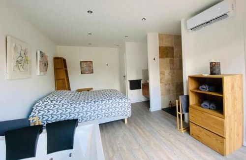 Loft arty à 800 mètres de la mer avec jacuzzi - Foto 18