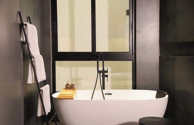 Kin Wander Tan Binh, The Mountain - Photo 37