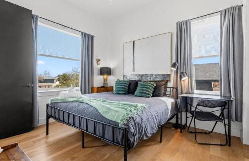 Stylish Austin Stay 3BR 2BA Pet-Friendly - Foto 26