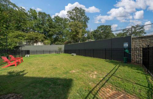 High Cotton - 3BR 3BA Condo Near UA with Pool & Gym - Foto 50