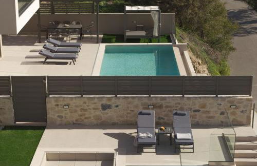 Venerato Villas Ampela & Apolonia, with Pool, Spa Whirlpool & Heritage, By ThinkVilla - Foto 52