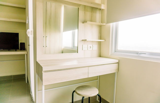 Strategic Studio Apartment At B Residence Near Campus - Foto 15