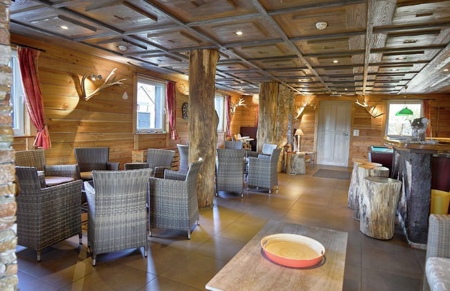 Luxurious Holiday Home in Stoumont With Pool & Bar - Foto 25