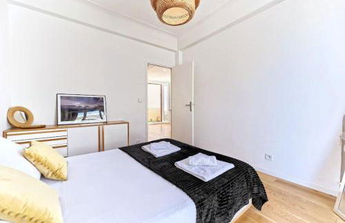 CENTRE VILLE-GRAND APPARTEMENT DE 50 M2 - COSY AVEC TERRASSE -Wifi - Foto 2