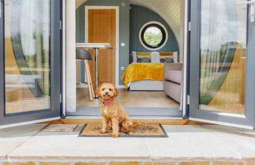 Luxury Glamping Pods with private Hot Tubs - Dog Friendly - Foto 7