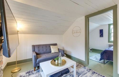 Quaint Winesburg Cottage with Porch and Pond! - Foto 16