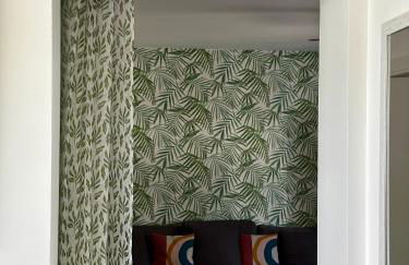 Pool Oasis with Mountain Views - Foto 23