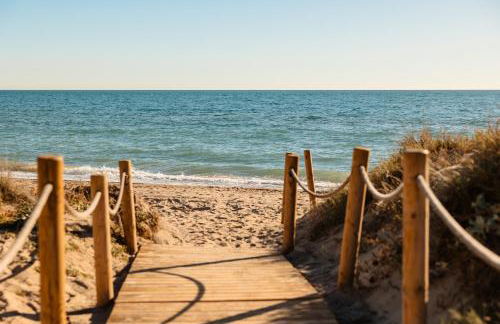 Holiday Home next to the beach, with private terrace, BBQ and incredible sea-view solarium - Photo 47