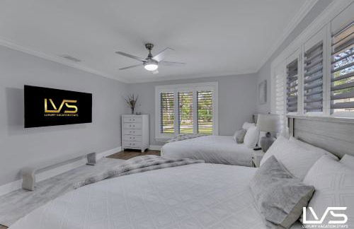 New Royal 80ft Waterfront Wlk2Beach HotPool Spa KitchenBBQ - Foto 24