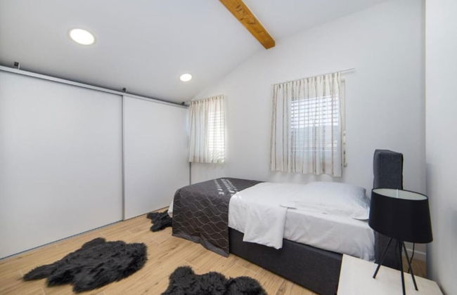 Vedran - With Beautiful Lake View and Private Pool - H - Foto 8