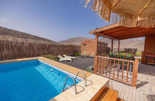 Casa Amaya - Spacious House with Pool, Large Garden, BBQ, 2 Terraces, and Ideal Location - Photo 1