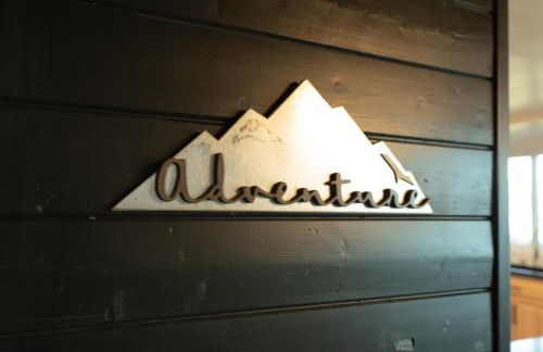 Updated Mountain Cabin Retreat with 180 views off Deck and Balcony - Foto 30