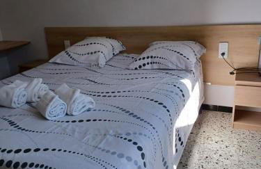 A 5 Minutes des Ocres Gïte La Charite Gordes Roussillon - Foto 12